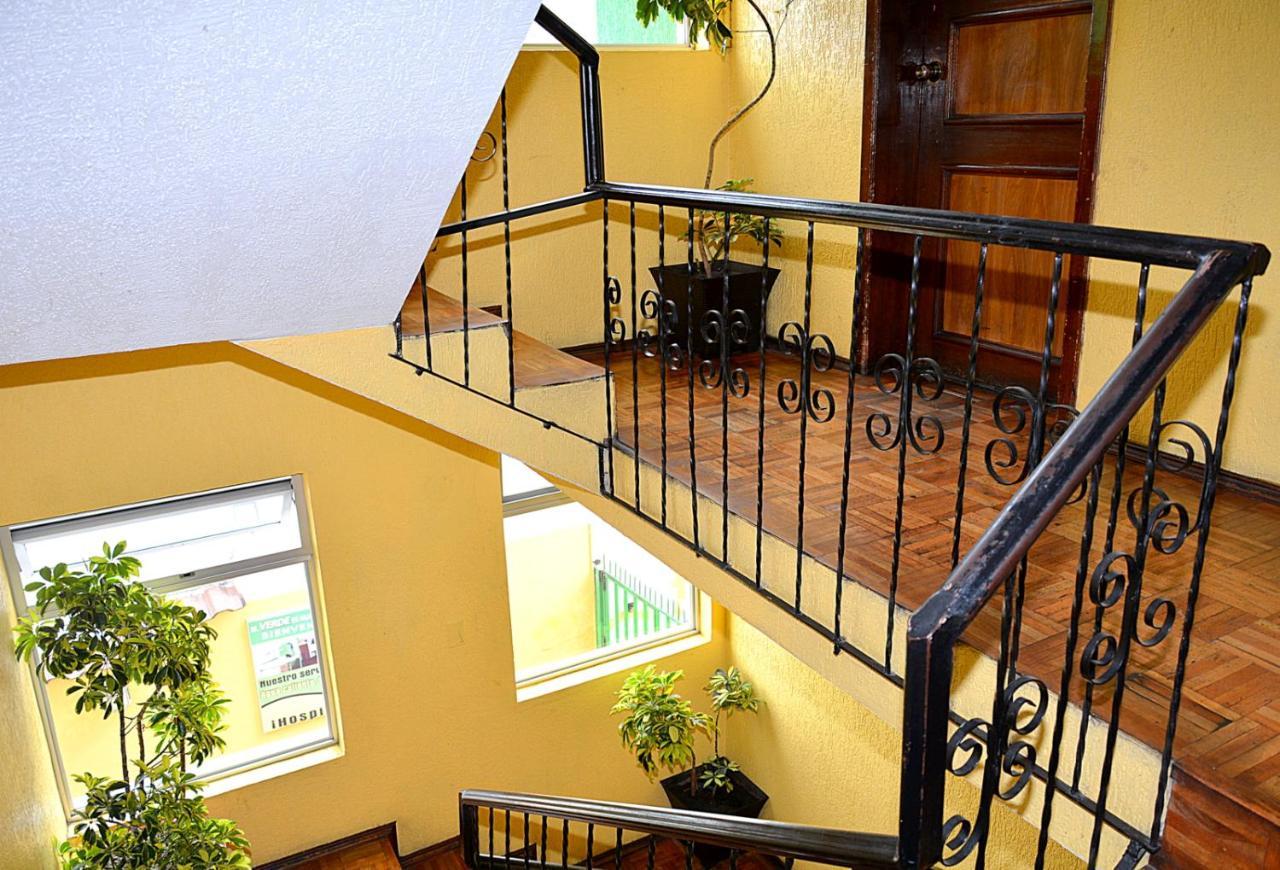 Hostal Terra 2 Quito Exterior foto